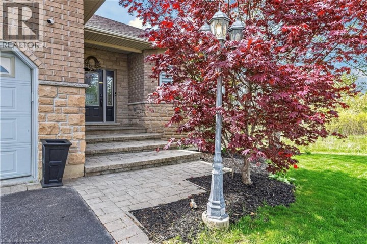 Photo 3 at 34 Pace Avenue, Eagle Place East, Brantford