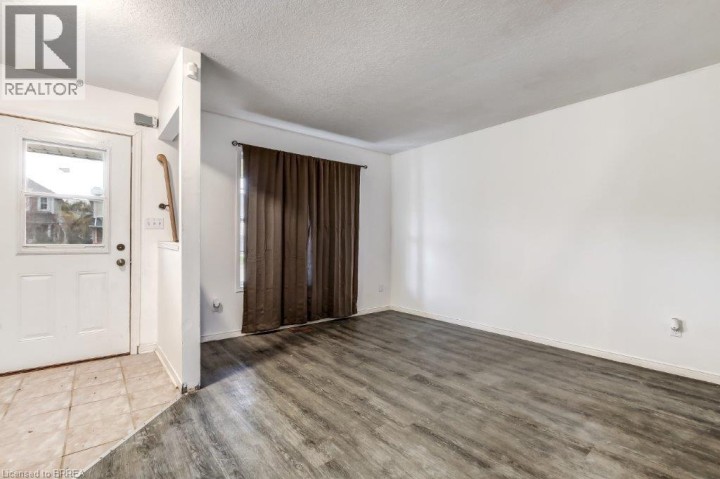 Photo 2 at 17 Stowe Terrace, Empire, Brantford