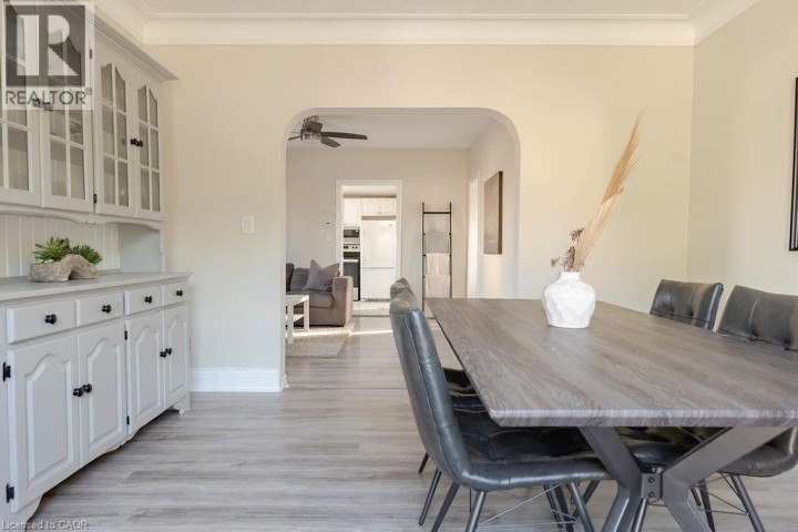 Photo 10 at 8 Dundas Street, Terrace Hill, Brantford