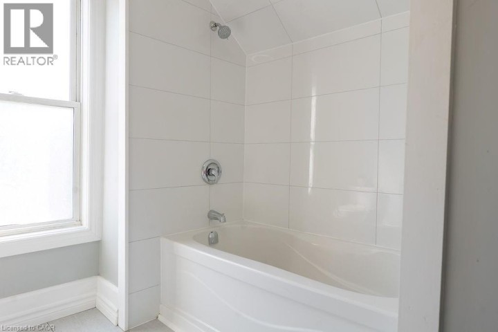 Photo 22 at 8 Dundas Street, Terrace Hill, Brantford