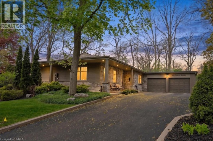 Photo 1 at 10 Gaywood Gardens, Ava Rd, Brantford