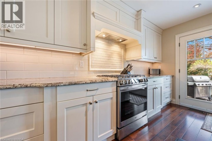 Photo 18 at 10 Gaywood Gardens, Ava Rd, Brantford