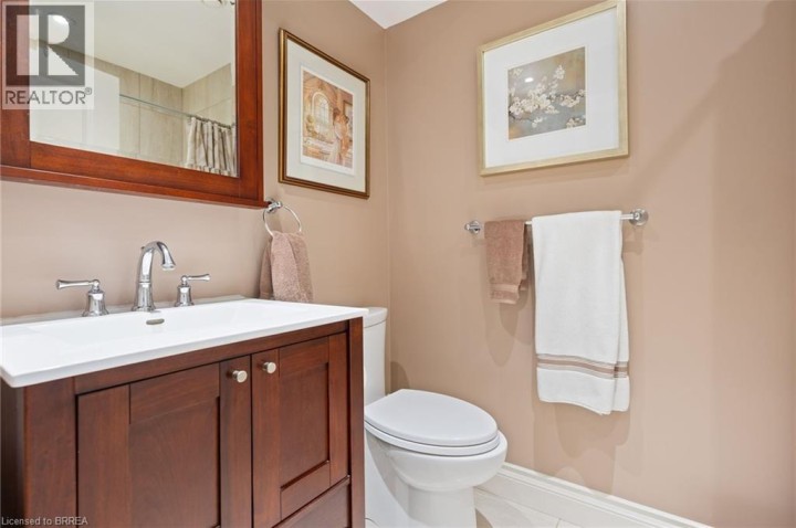 Photo 27 at 10 Gaywood Gardens, Ava Rd, Brantford