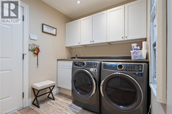 Photo 28 at 10 Gaywood Gardens, Ava Rd, Brantford