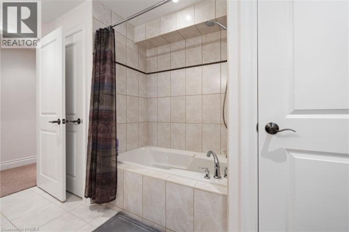 Photo 34 at 10 Gaywood Gardens, Ava Rd, Brantford