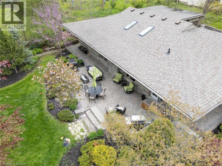 Photo 4 at 10 Gaywood Gardens, Ava Rd, Brantford