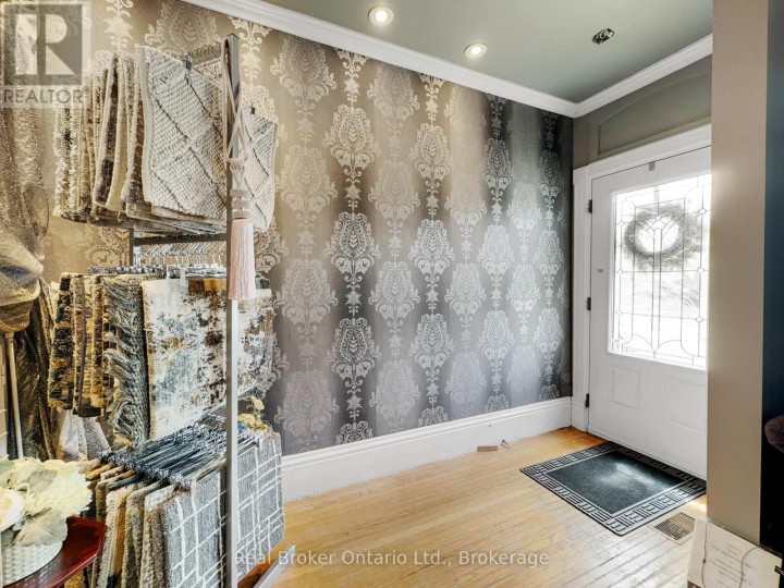 Photo 12 at 273-275 Brant Avenue, Brantford
