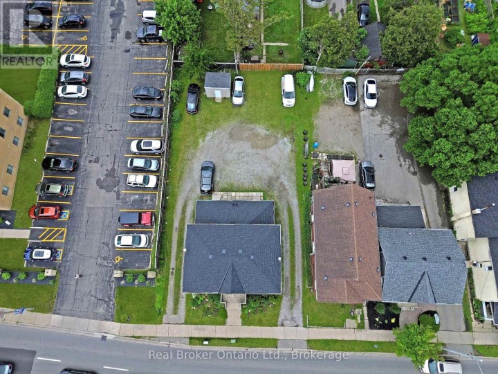 Photo 34 at 273-275 Brant Avenue, Brantford