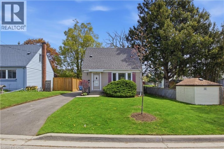 Photo 2 at 14 Lorne Crescent, Forest Hill, Kitchener
