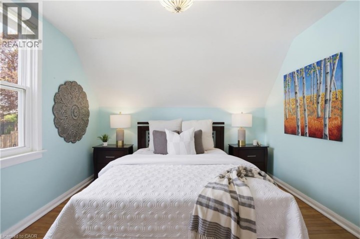 Photo 23 at 14 Lorne Crescent, Forest Hill, Kitchener