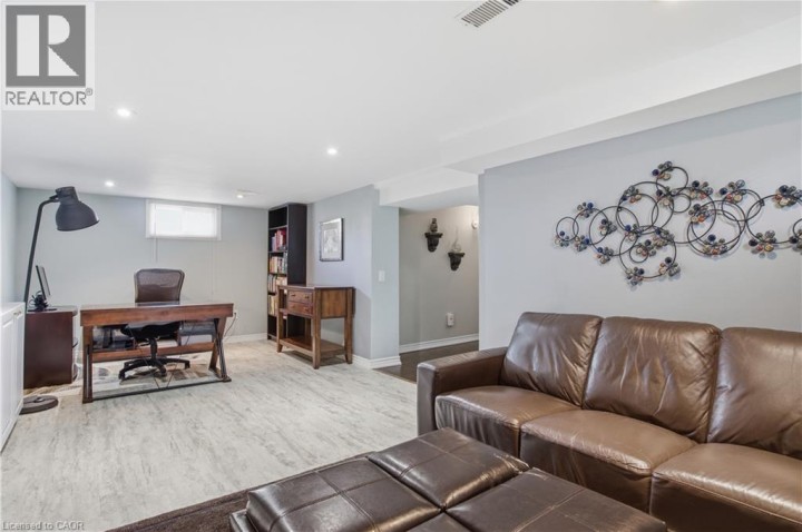 Photo 27 at 14 Lorne Crescent, Forest Hill, Kitchener