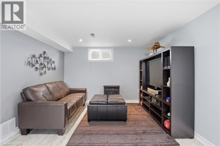 Photo 29 at 14 Lorne Crescent, Forest Hill, Kitchener