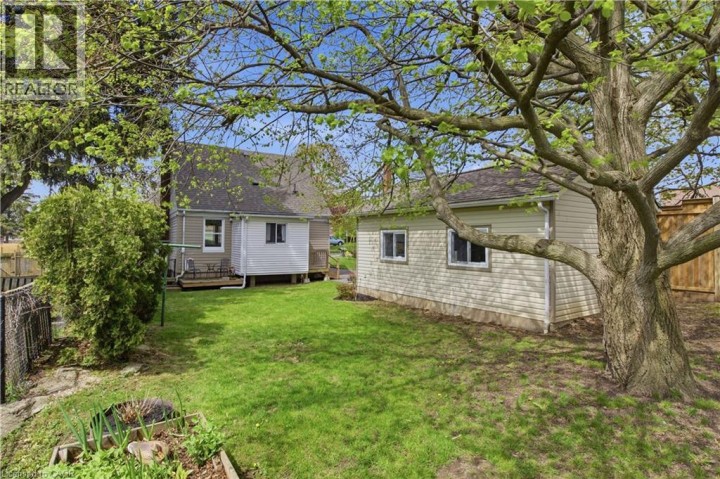 Photo 34 at 14 Lorne Crescent, Forest Hill, Kitchener