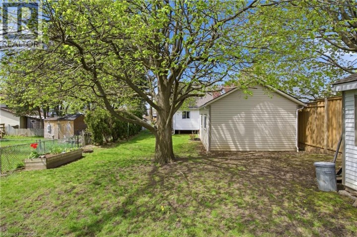 Photo 36 at 14 Lorne Crescent, Forest Hill, Kitchener
