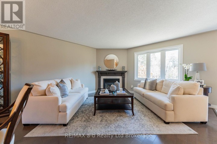Photo 10 at 90 Weston Drive, Tillsonburg