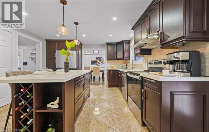 Photo 16 at 84 Viscount Road, Brantwood Park, Brantford