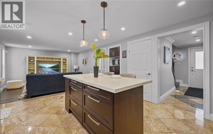 Photo 17 at 84 Viscount Road, Brantwood Park, Brantford
