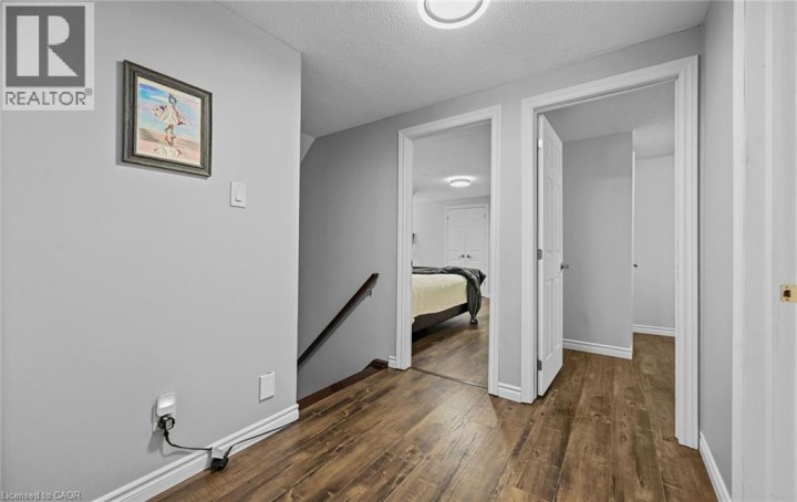 Photo 22 at 84 Viscount Road, Brantwood Park, Brantford