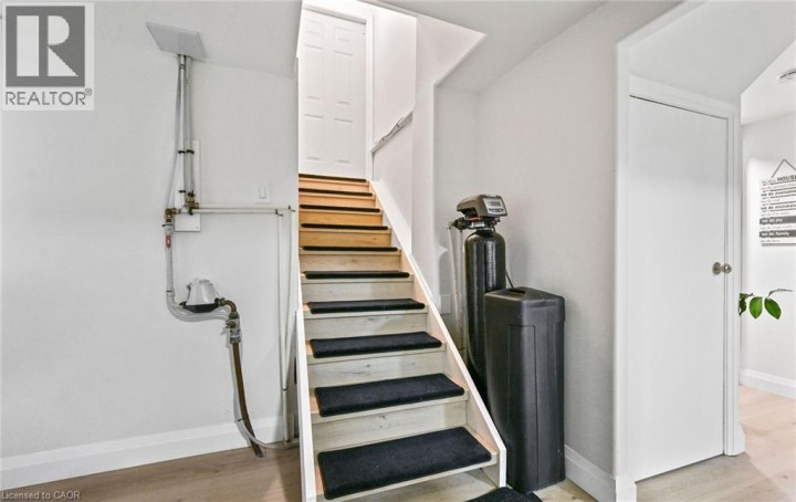 Photo 44 at 84 Viscount Road, Brantwood Park, Brantford