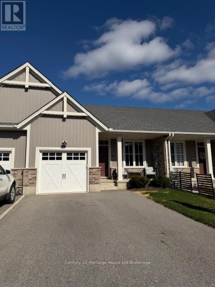 Photo 2 at 19 Livingston Drive, Tillsonburg