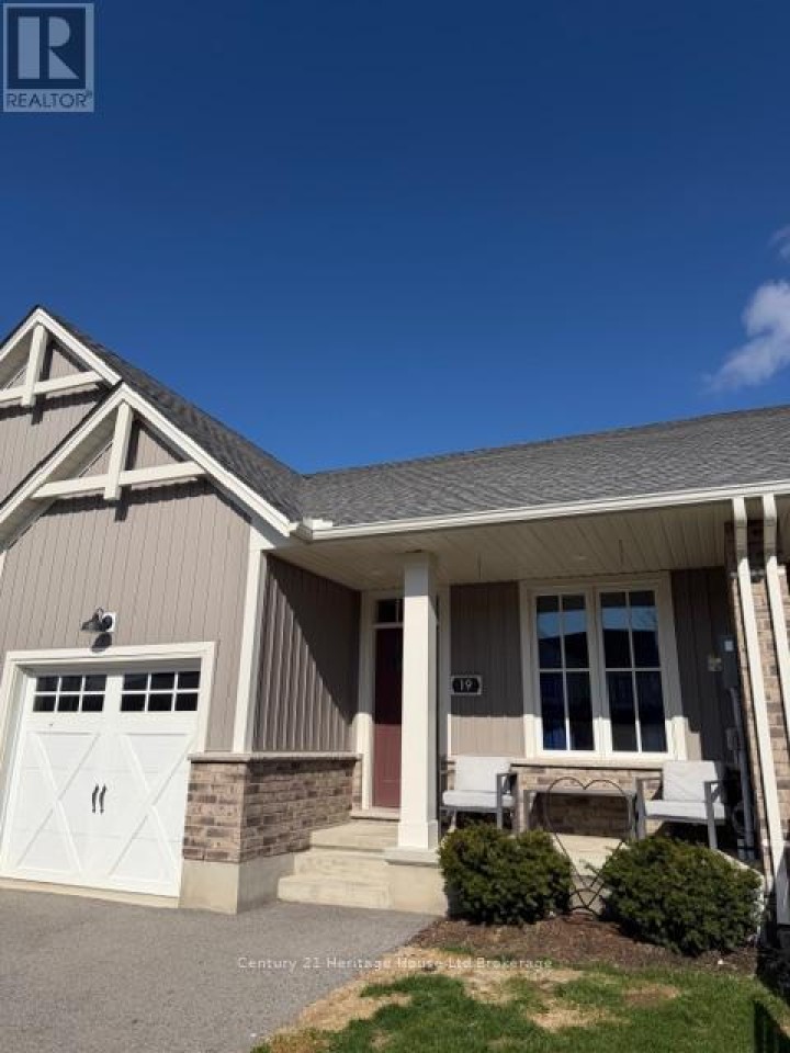 Photo 25 at 19 Livingston Drive, Tillsonburg