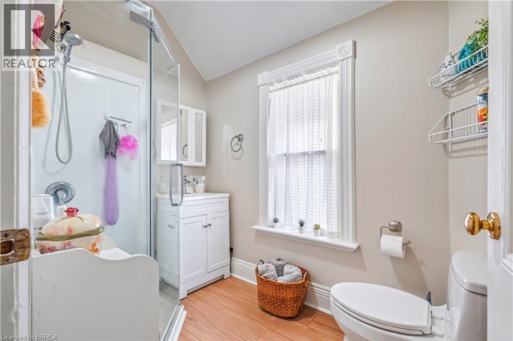 Photo 33 at 27 Ada Avenue, Lansdowne, Brantford