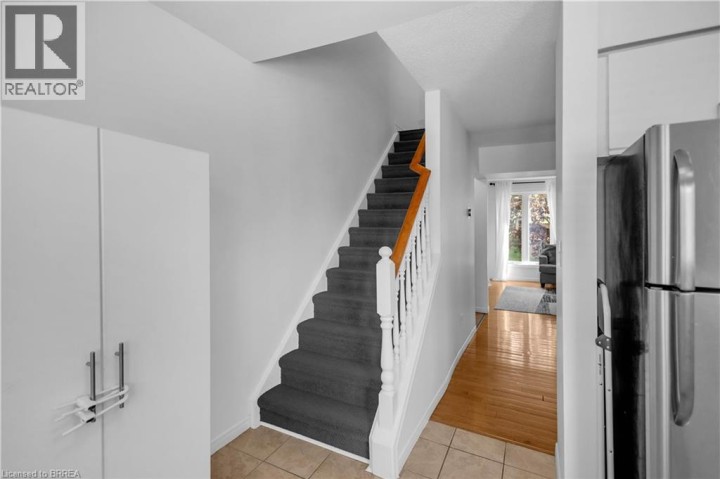 Photo 17 at D - 52 Harris Avenue, North Park / Wood St., Brantford