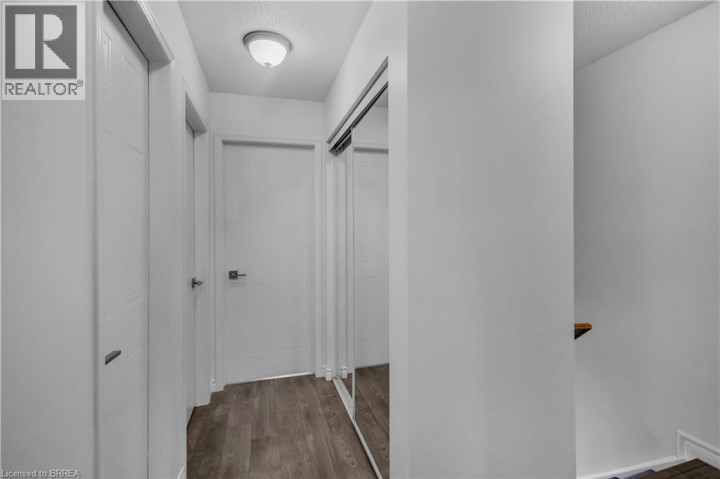 Photo 18 at D - 52 Harris Avenue, North Park / Wood St., Brantford