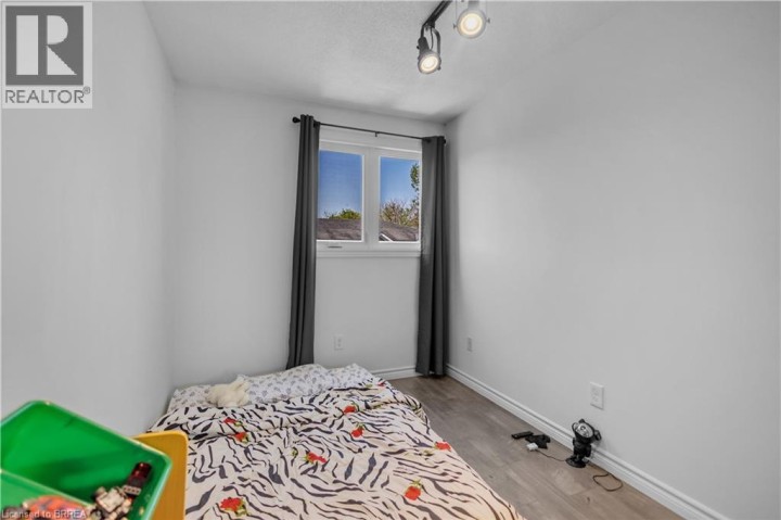 Photo 25 at D - 52 Harris Avenue, North Park / Wood St., Brantford