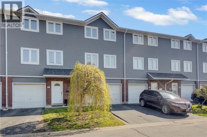 Photo 3 at D - 52 Harris Avenue, North Park / Wood St., Brantford