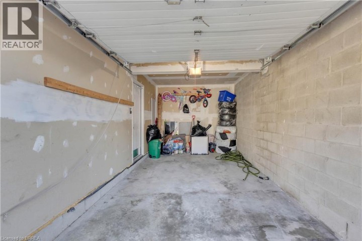 Photo 32 at D - 52 Harris Avenue, North Park / Wood St., Brantford