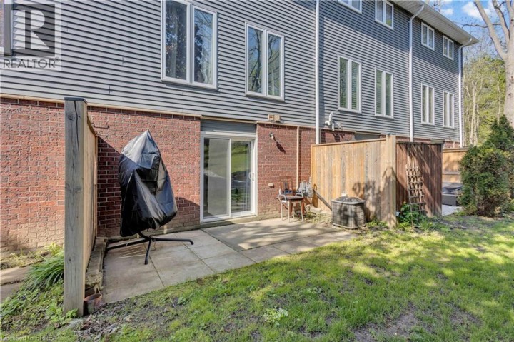 Photo 35 at D - 52 Harris Avenue, North Park / Wood St., Brantford