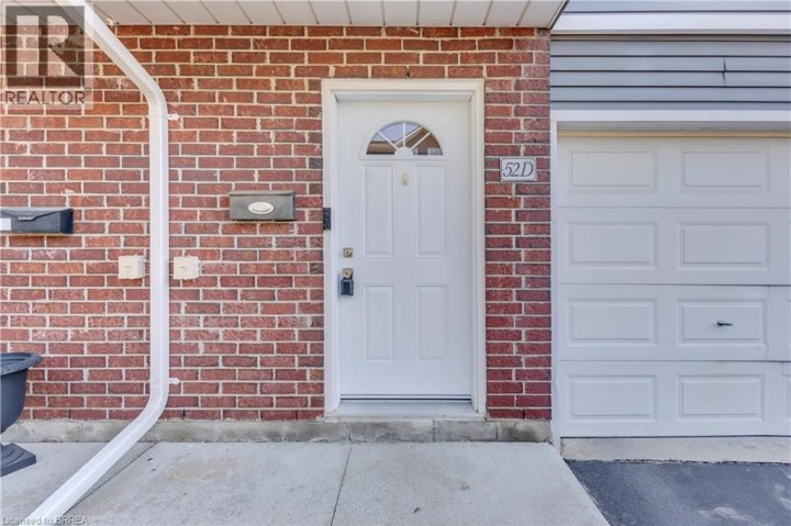 Photo 5 at D - 52 Harris Avenue, North Park / Wood St., Brantford