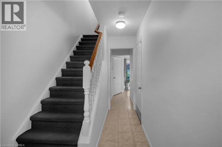 Photo 7 at D - 52 Harris Avenue, North Park / Wood St., Brantford