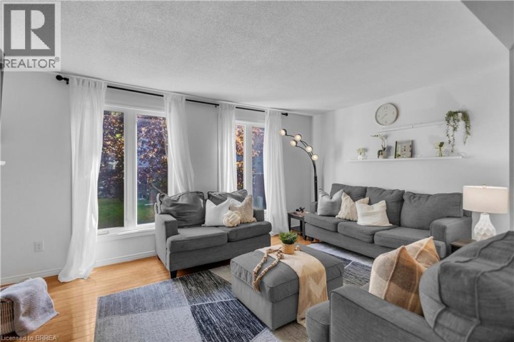 Photo 9 at D - 52 Harris Avenue, North Park / Wood St., Brantford
