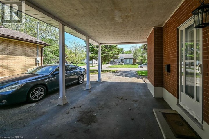 Photo 24 at 15 Tranquility Street, Fairview / Greenbrier, Brantford