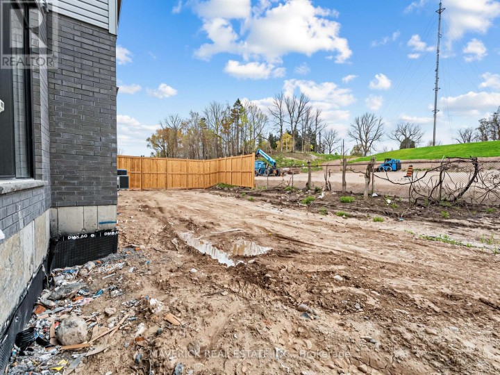 Photo 36 at 472 Jack Wilford Way, Woodstock - South, Woodstock