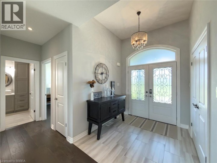 Photo 4 at 3 Myerscough Road, Sw Rural, Brantford