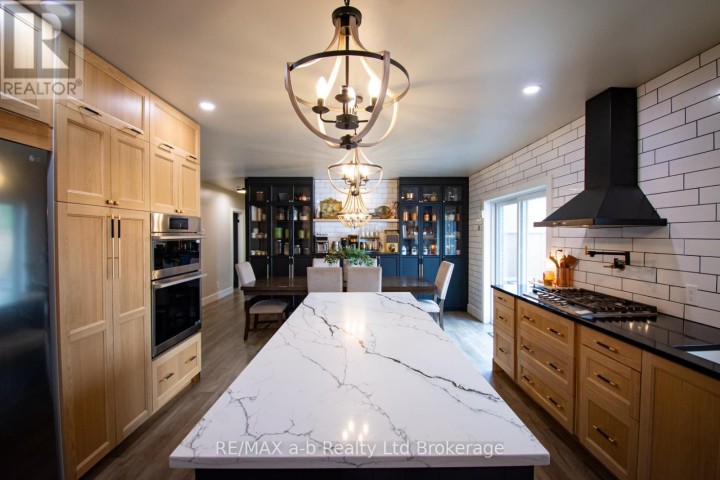 Photo 11 at 3 Belfast Circle, Tillsonburg