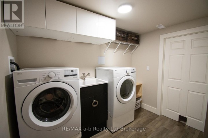 Photo 36 at 3 Belfast Circle, Tillsonburg