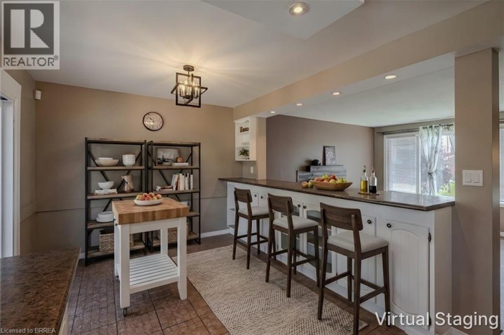Photo 14 at 26 Centennial Drive, Brier Park, Brantford