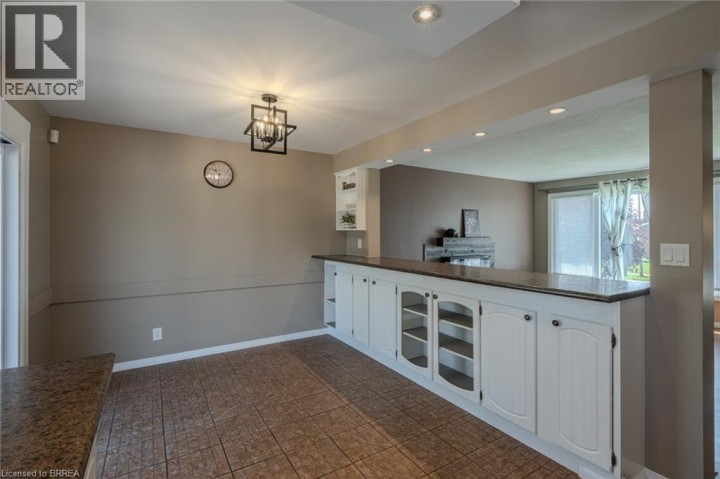 Photo 15 at 26 Centennial Drive, Brier Park, Brantford