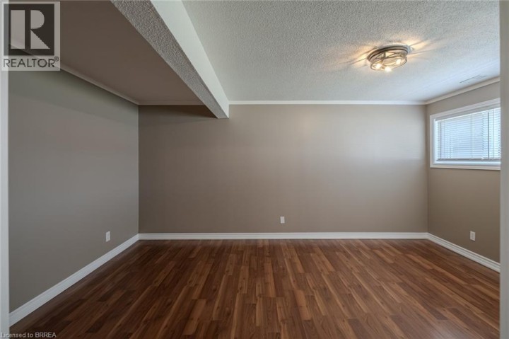 Photo 29 at 26 Centennial Drive, Brier Park, Brantford