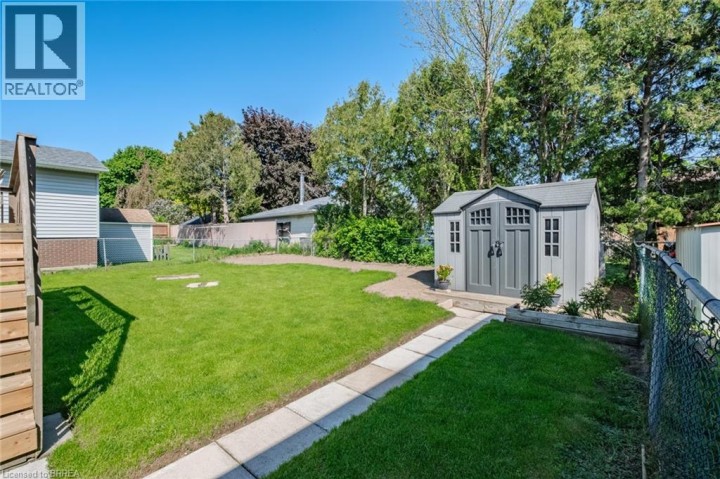 Photo 38 at 26 Centennial Drive, Brier Park, Brantford