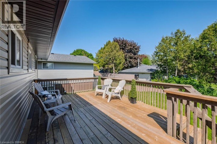 Photo 43 at 26 Centennial Drive, Brier Park, Brantford