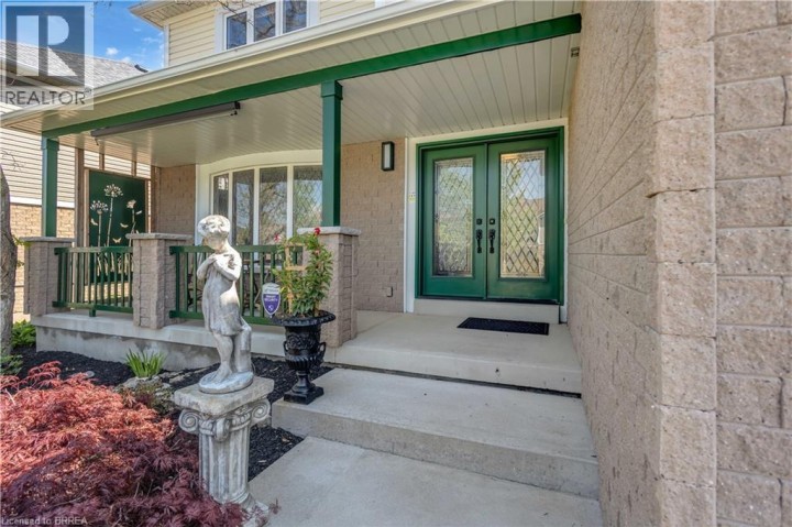 Photo 4 at 69 Hunter Way, Empire, Brantford