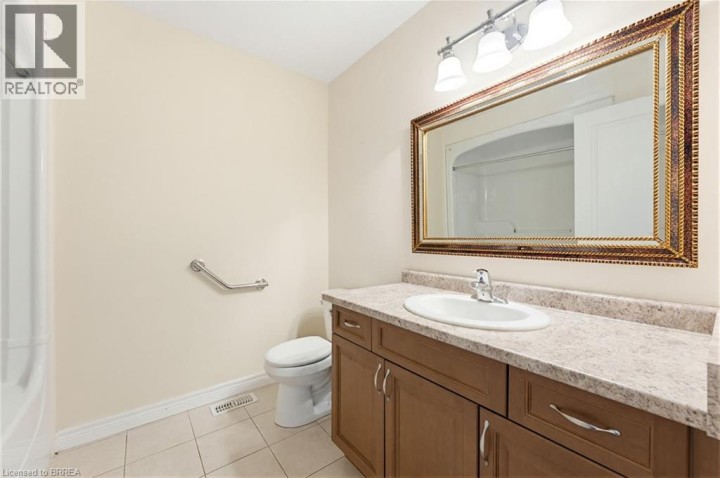 Photo 14 at 6 General Street, Mission Estates, Brantford