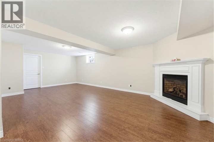 Photo 21 at 6 General Street, Mission Estates, Brantford