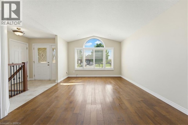 Photo 5 at 6 General Street, Mission Estates, Brantford