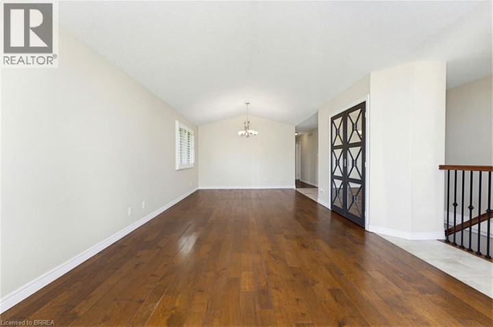 Photo 6 at 6 General Street, Mission Estates, Brantford